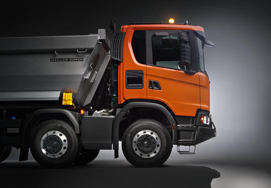 Детали экстерьера Scania G 450 XT 8x4 Tipper 2017 года  (фото 2 из 26)